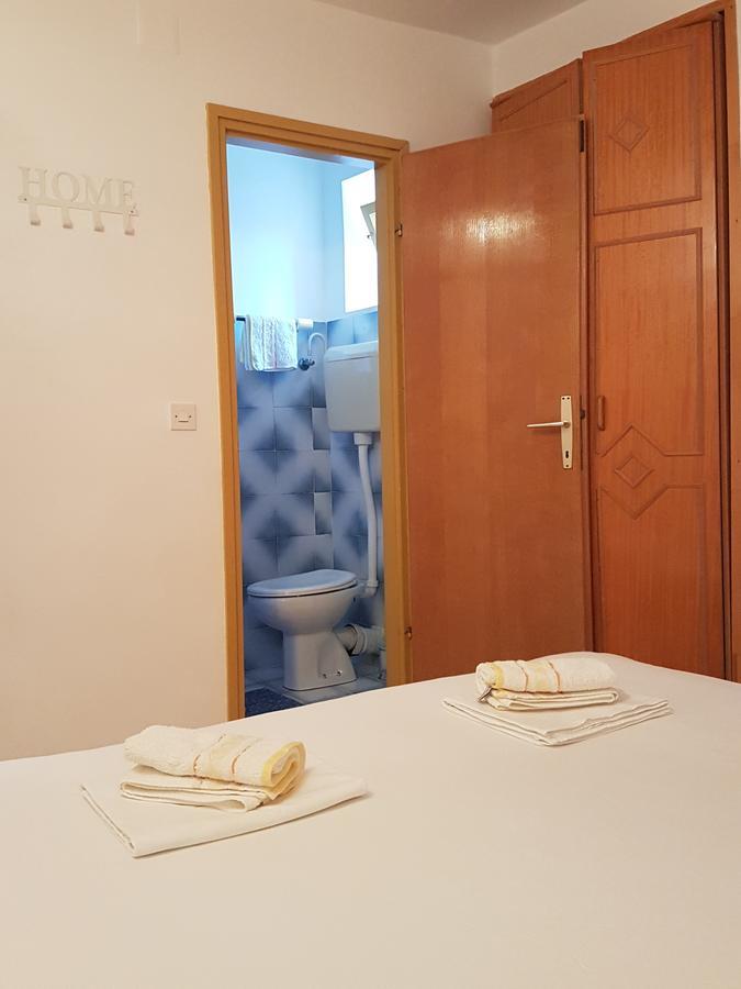 Apartmani Toni Poce Primosten Bagian luar foto