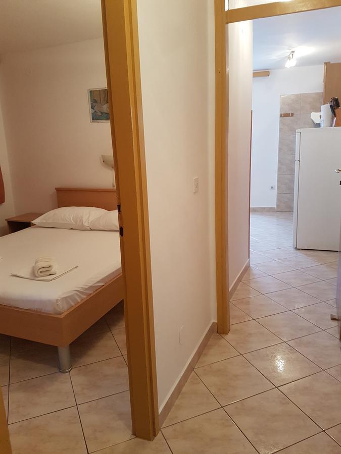 Apartmani Toni Poce Primosten Bagian luar foto