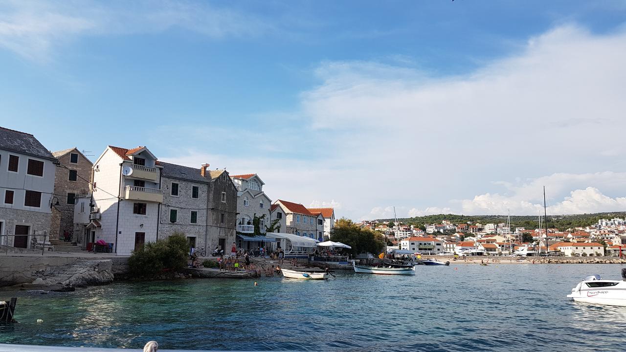 Apartmani Toni Poce Primosten Bagian luar foto