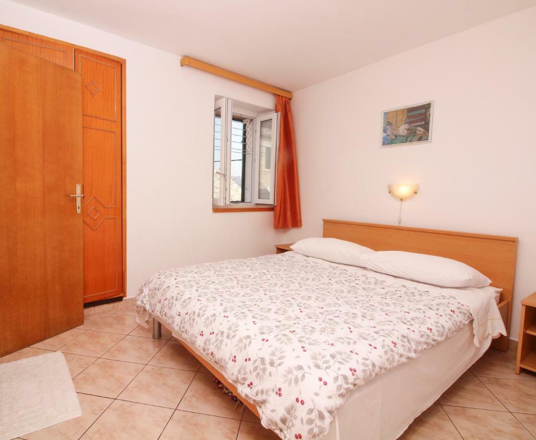Apartmani Toni Poce Primosten Bagian luar foto