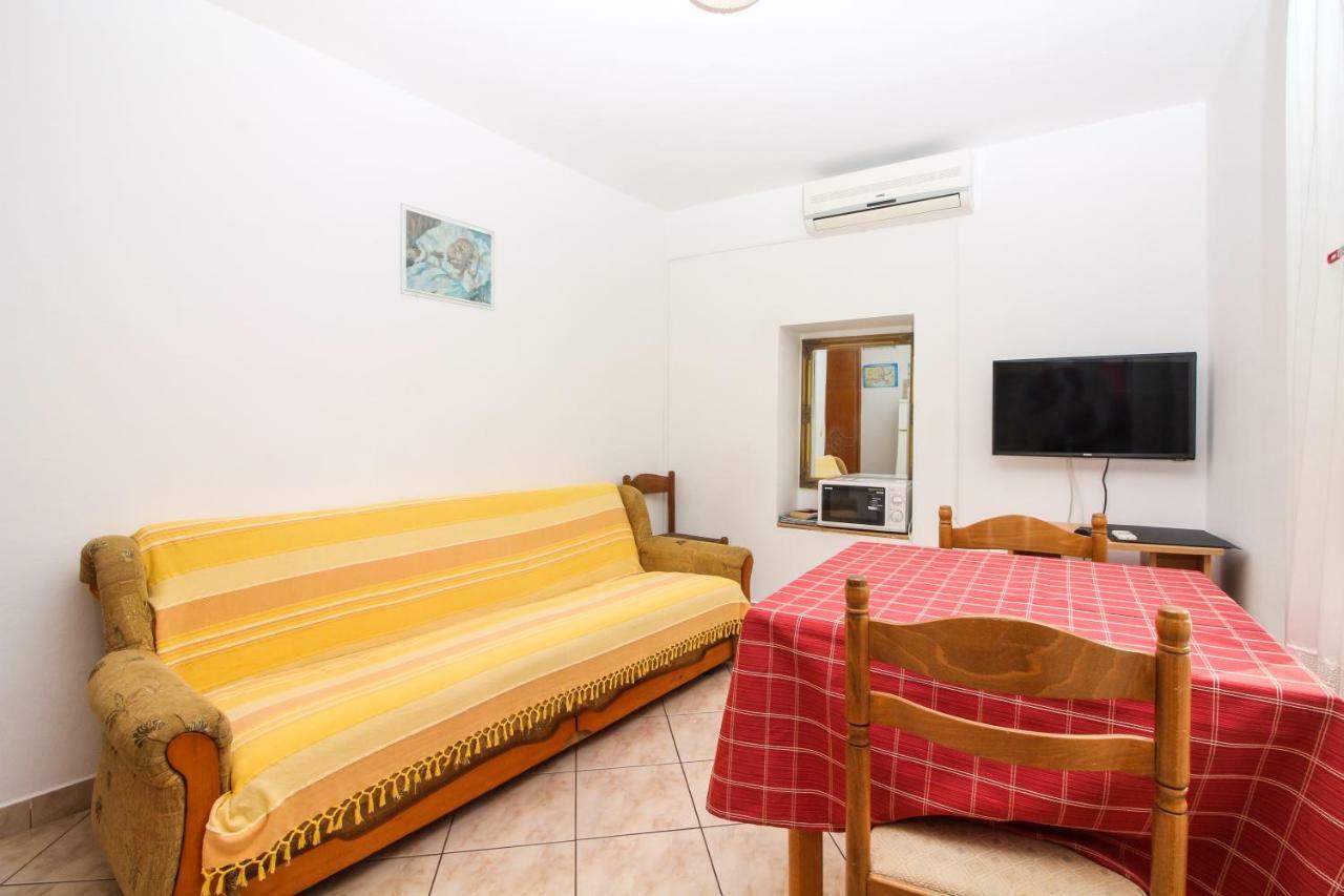 Apartmani Toni Poce Primosten Bagian luar foto