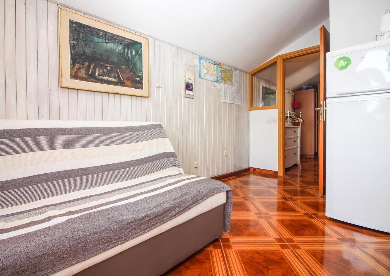 Apartmani Toni Poce Primosten Bagian luar foto